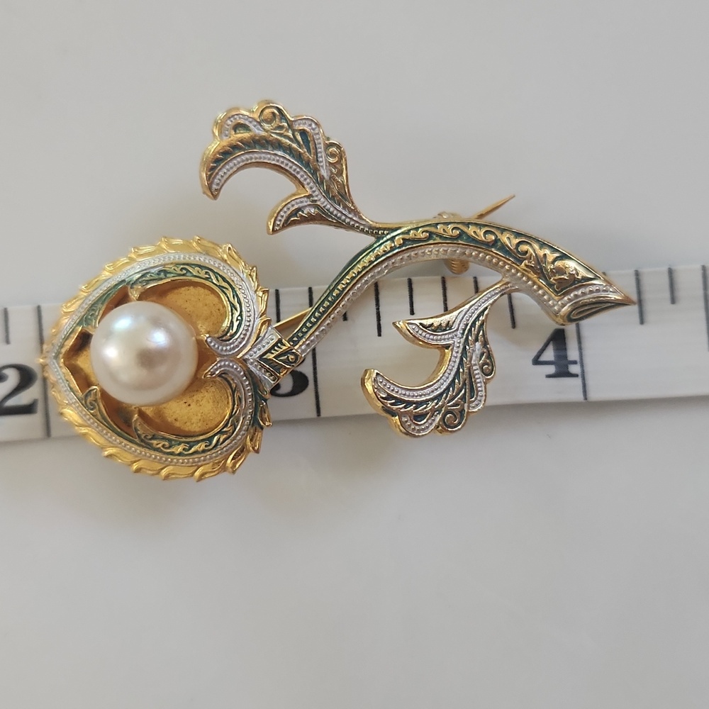 Elegant Damascene Flower Brooch With Pearl - Picture 5 of 5